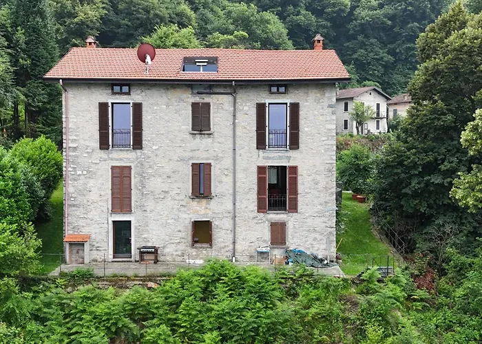 Piazzaga565 Lodge Torno